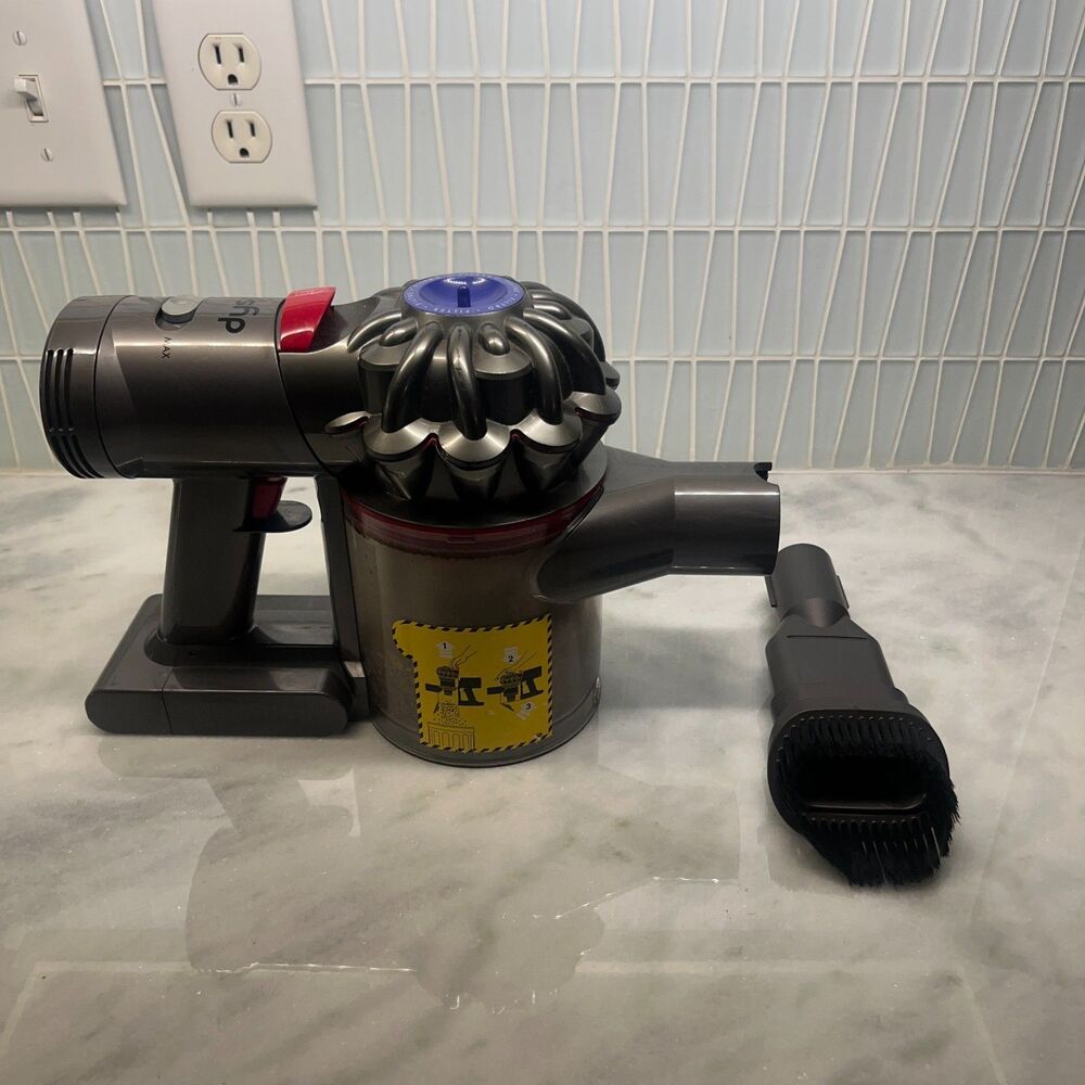 Dyson V7 Trigger SV11 Handheld Cordless Vacuum Battery + Tool AS-IS Untested Rea - Picture 4 of 9